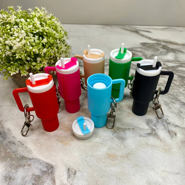 Hot Selling 🔥 Mini Tumbler Keychain – Cute & Trendy! 💖