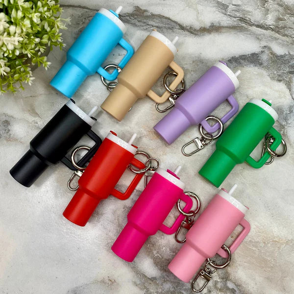 Hot Selling 🔥 Mini Tumbler Keychain – Cute & Trendy! 💖